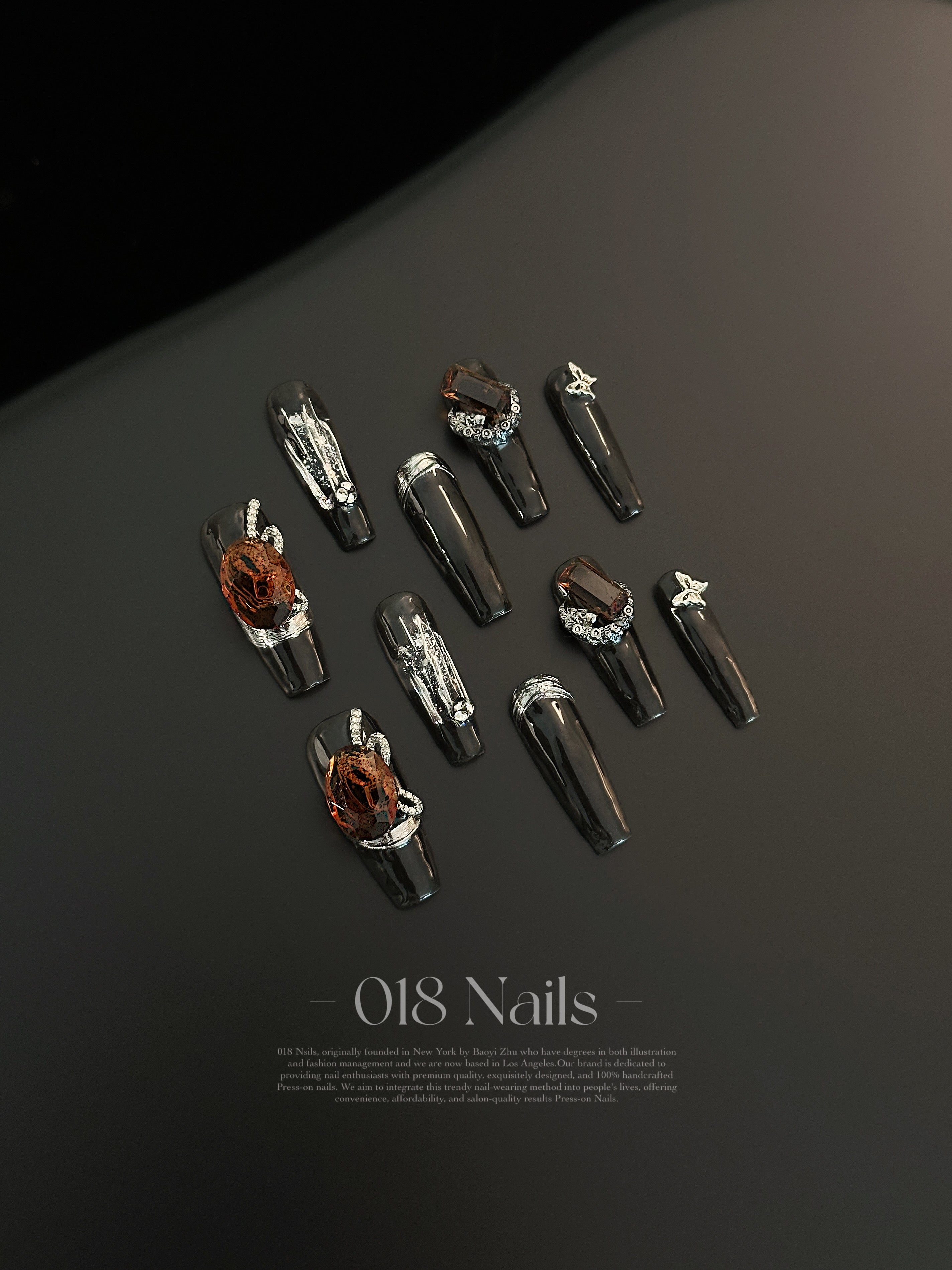 050 THE BLACK MIRROR